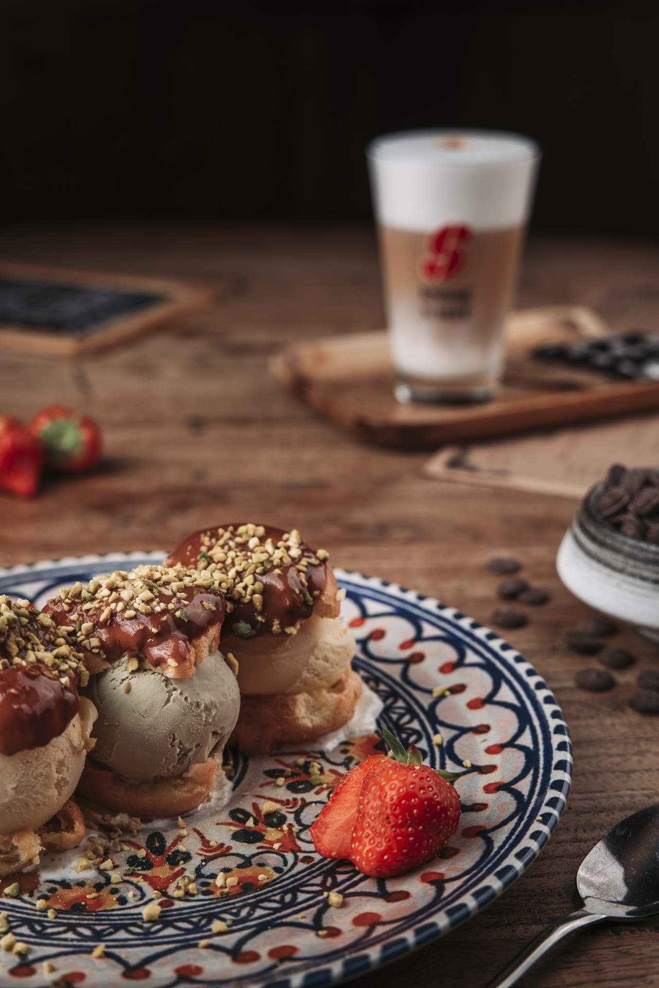 <br />
<b>Warning</b>:  Trying to access array offset on value of type int in <b>/home/clients/c55dca9a10426215882d49e95ee63c3c/sites/spoon.kickstartweb.com/wp-content/themes/mrspoon/template-parts/tp-carte-nos-desserts-section.php</b> on line <b>14</b><br />
